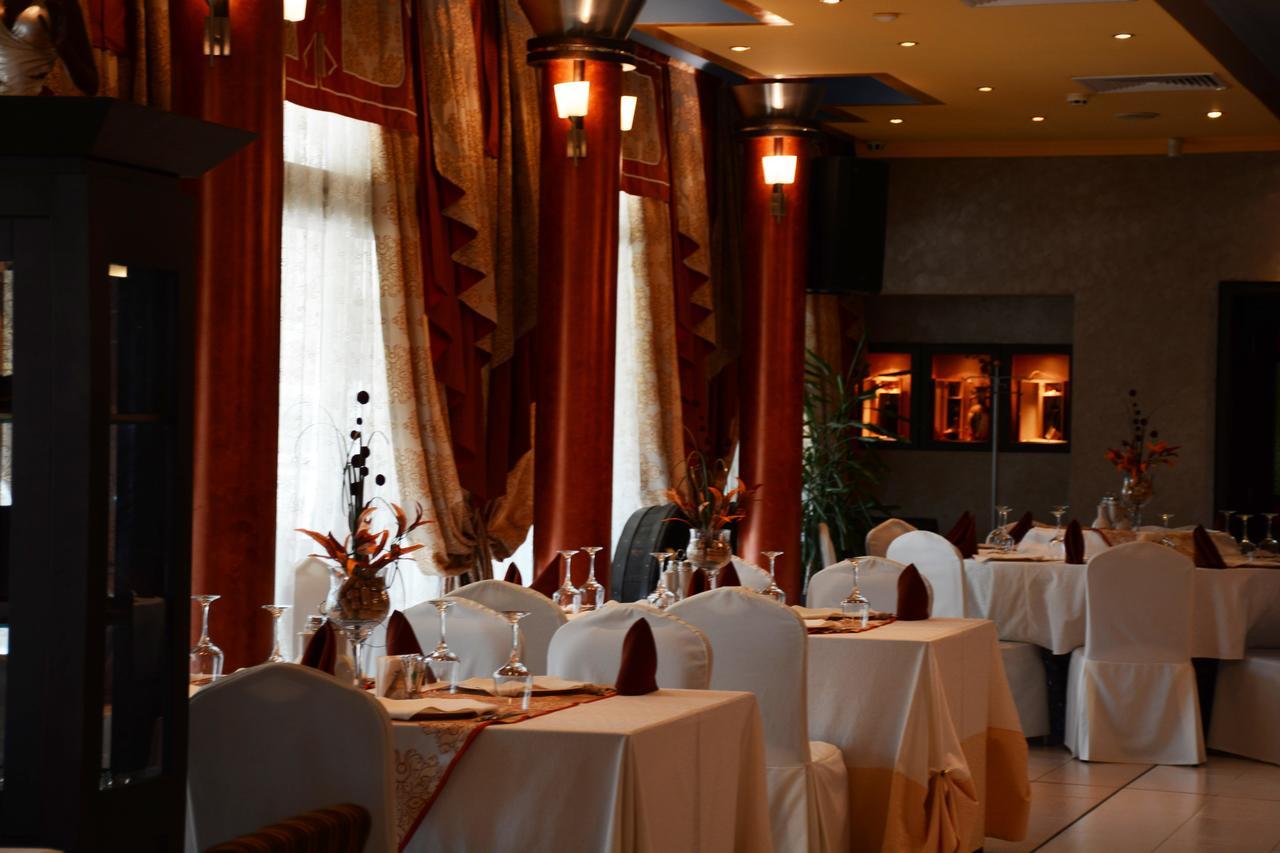Diplomat Plaza Hotel & Resort Lukovit Dış mekan fotoğraf