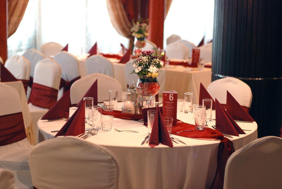 Diplomat Plaza Hotel & Resort Lukovit Dış mekan fotoğraf