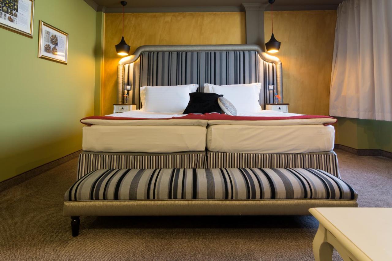 Diplomat Plaza Hotel & Resort Lukovit Dış mekan fotoğraf